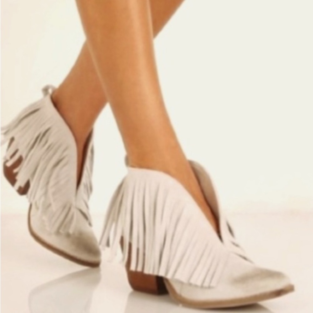 Matisse Lambert Fringe Bootie Light beige Size 8